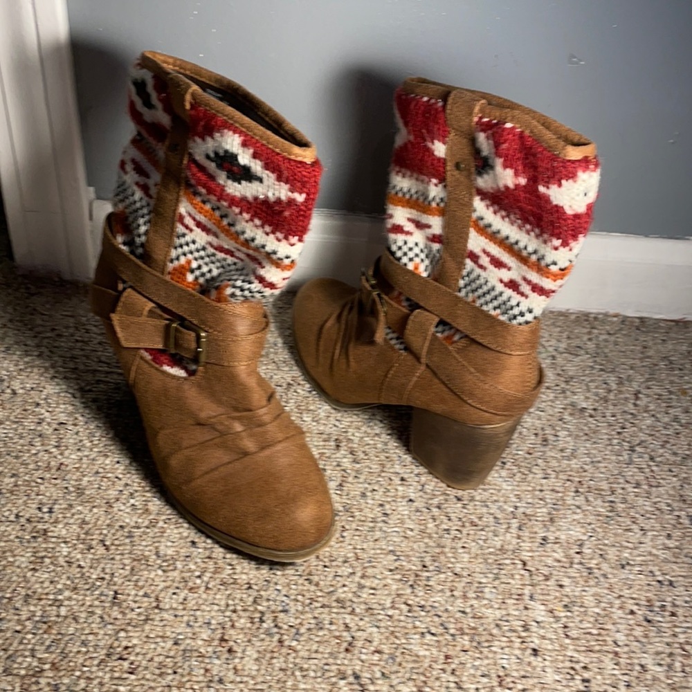 Unique bootie chunky heel